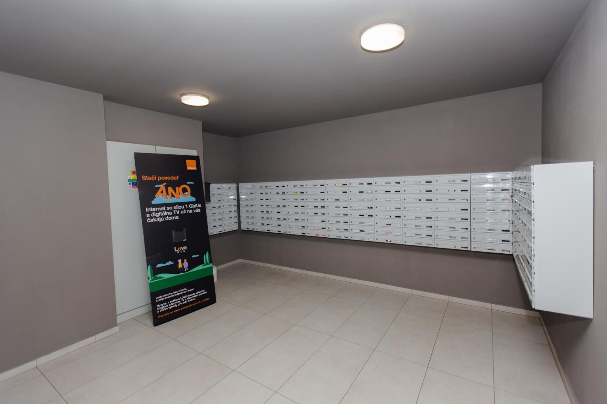 Apartment Near The Ondrej Nepela Winter Stadium Братислава Экстерьер фото